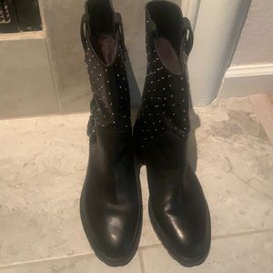 Banana Republic Black Leather Boots – Classic & Timeless